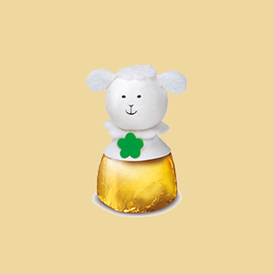 Schaf auf Nusskrokant Praline Osterfigur