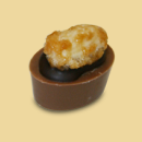 Mandel Schiffchen mit Mandelnougat per 100g
