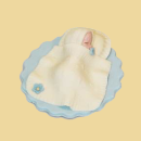 Marzipan Baby schlafend mit Decke 9cm blau